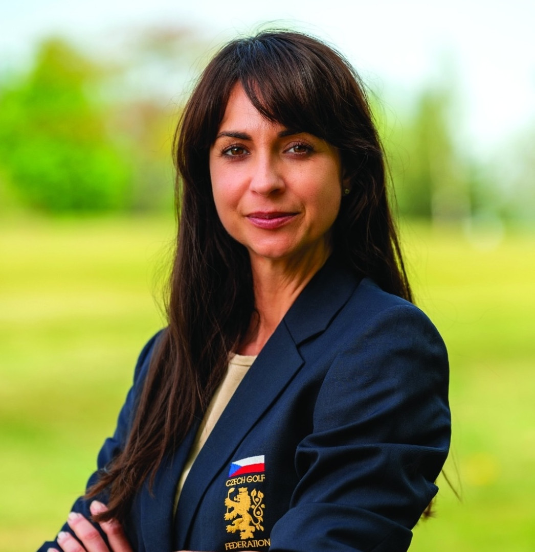 Adéla Koukalová: žena, která plánuje cestu na samotný golfový vrchol